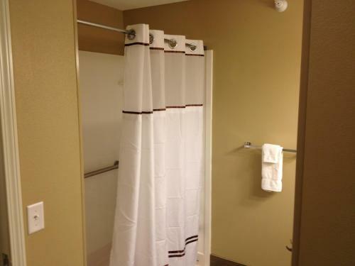 Grandstay Hotel & Suites - Glenwood