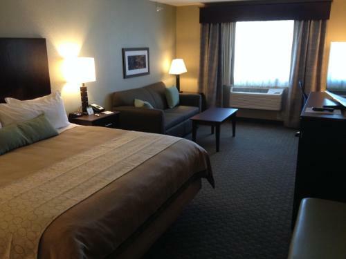 Grandstay Hotel & Suites - Glenwood