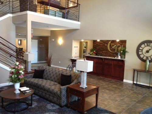 Grandstay Hotel & Suites - Glenwood