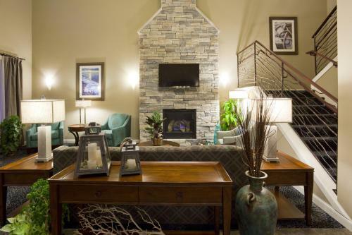 Grandstay Hotel & Suites - Glenwood