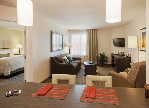 Hotel Candlewood Suites Valdosta Mall