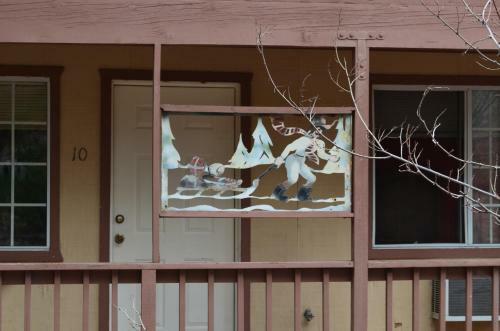 Deep Creek Motel