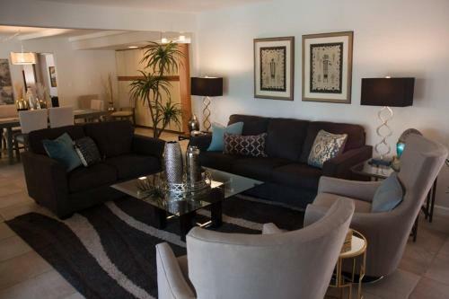 Luxurious 5 Br House With Pool In Dt Scottsdale