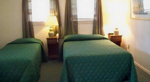 Mount Whittier Motel