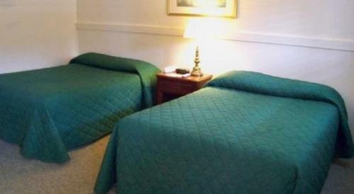 Mount Whittier Motel