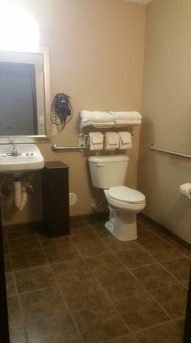 Hotel Canby Inn And Suites