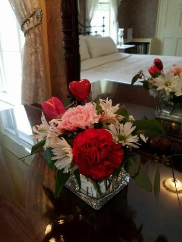 Centennial House Bed And Breakfast