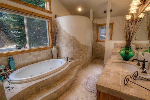 Sundown Lodge Home