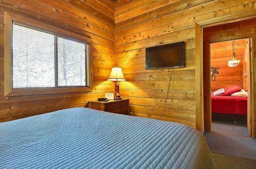 Flat Top 4 Two-bedroom Home