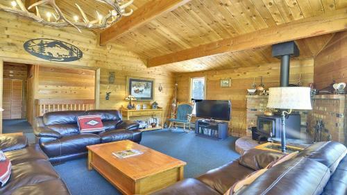Flat Top 4 Two-bedroom Home