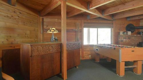 Flat Top 4 Two-bedroom Home