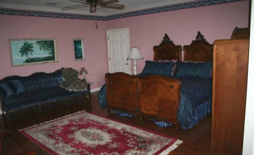 Heron Cay Lakeview Bed & Breakfast