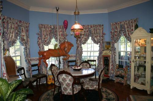 Heron Cay Lakeview Bed & Breakfast