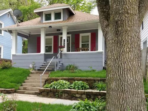 Cottage In The Heart Of Cedar Rapids
