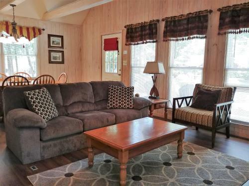 Pine Mountain Club Chalets