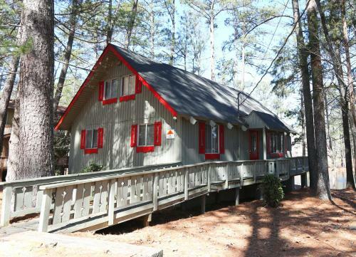 Pine Mountain Club Chalets