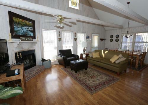 Pine Mountain Club Chalets