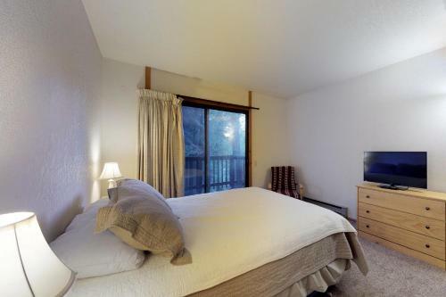 Living Pines Condominium