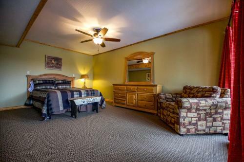 Grande Butte Lodge - Hocking Hills Home
