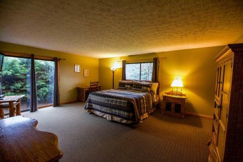 Grande Butte Lodge - Hocking Hills Home