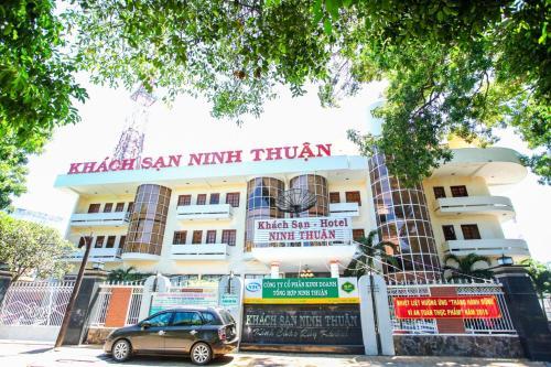 Hotel Kh�ch S?n Ninh Thu?n