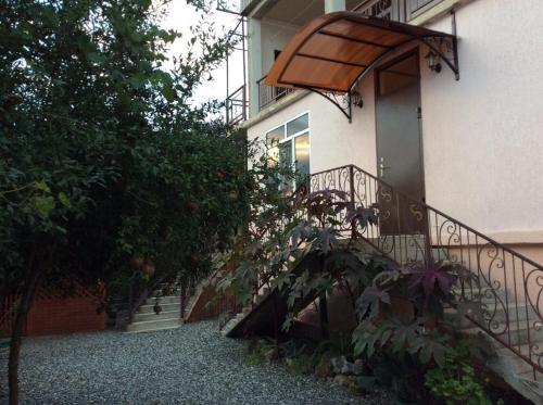 Hostal Guest House Elmas