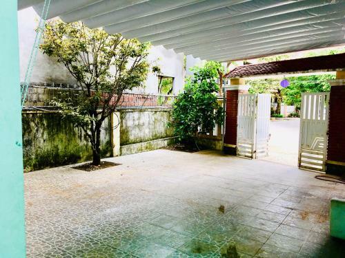 Van?s Hostel