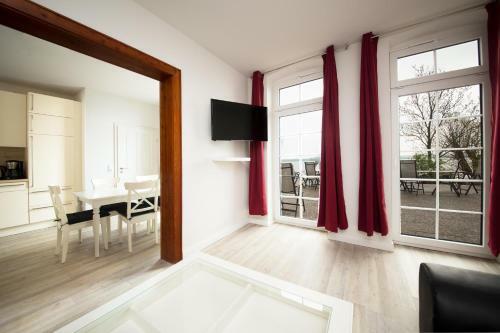 Apartment-10