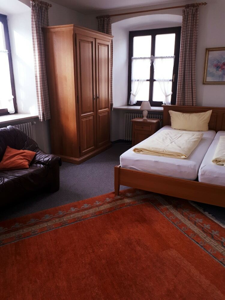 Hostal Gasthof Zum Rassen