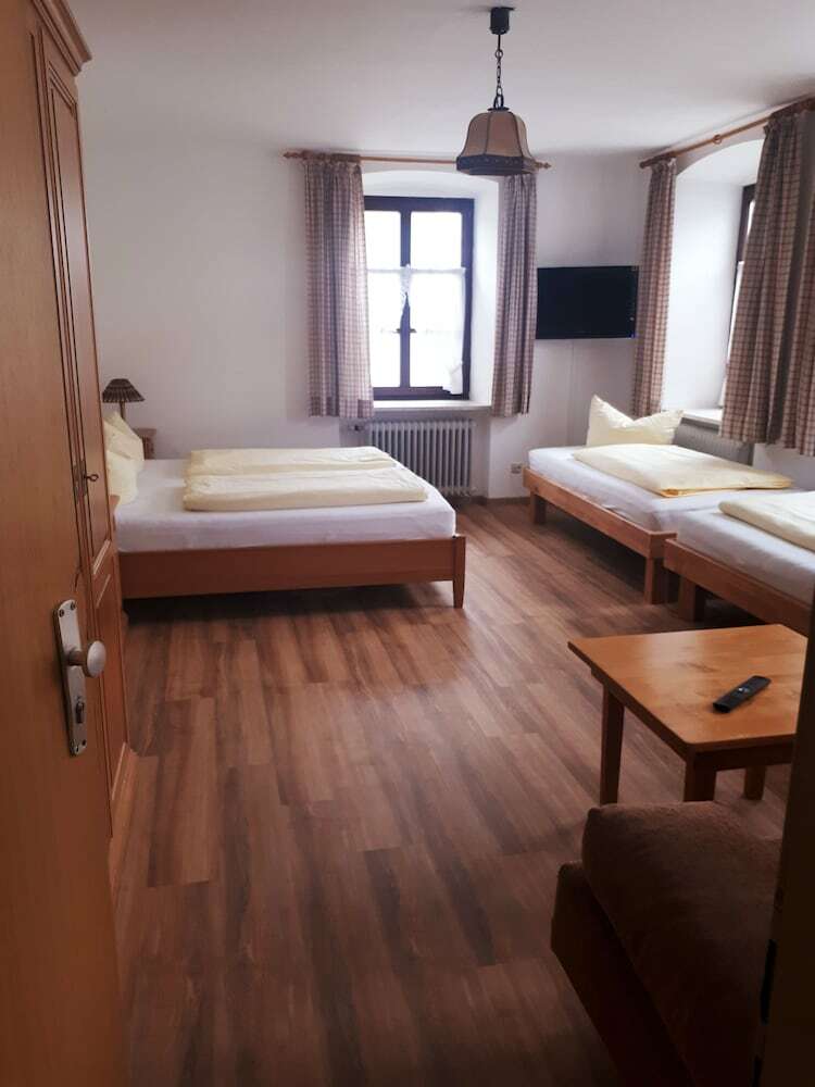 Hostal Gasthof Zum Rassen