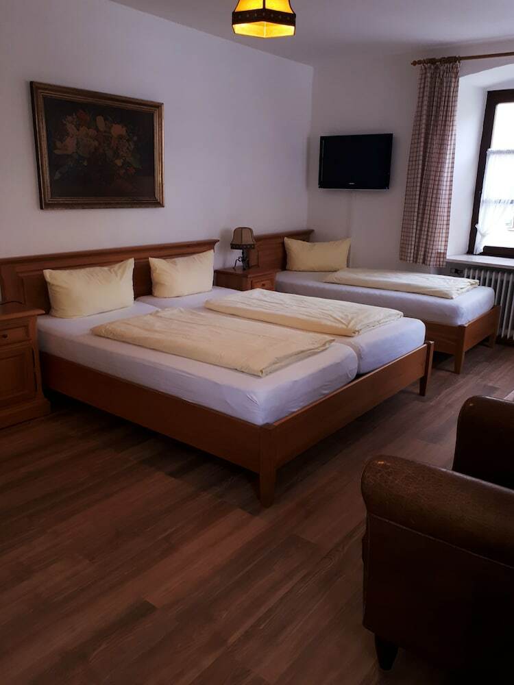 Hostal Gasthof Zum Rassen