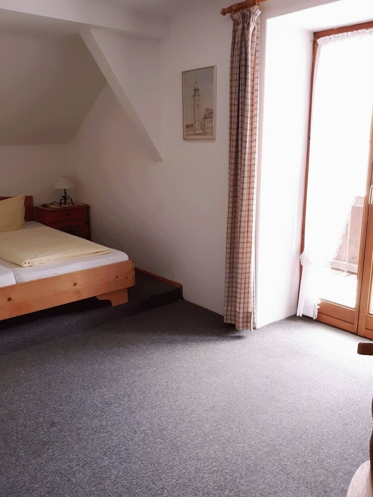 Hostal Gasthof Zum Rassen