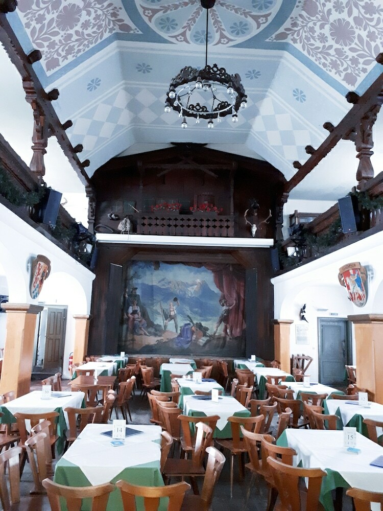 Hostal Gasthof Zum Rassen