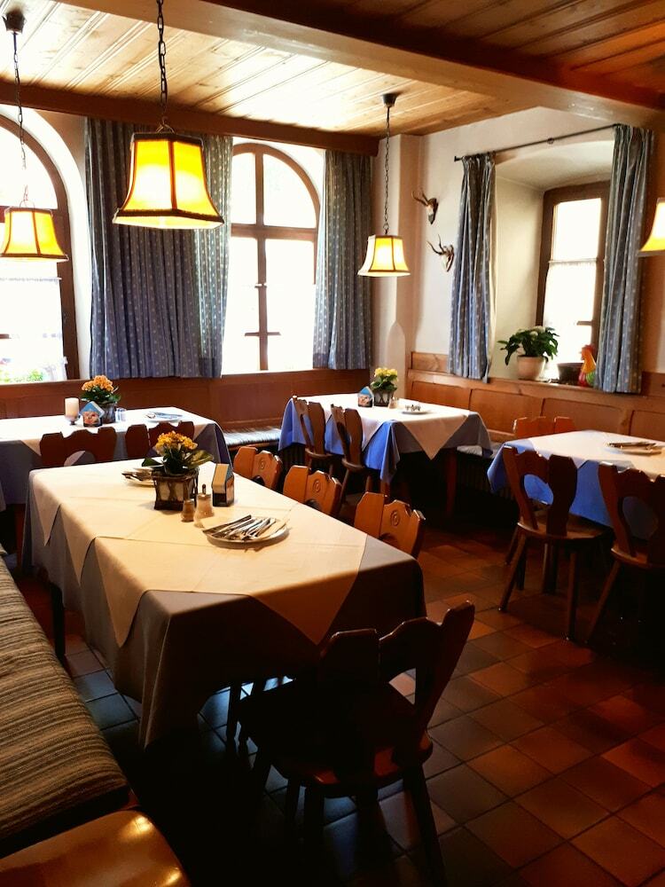 Hostal Gasthof Zum Rassen
