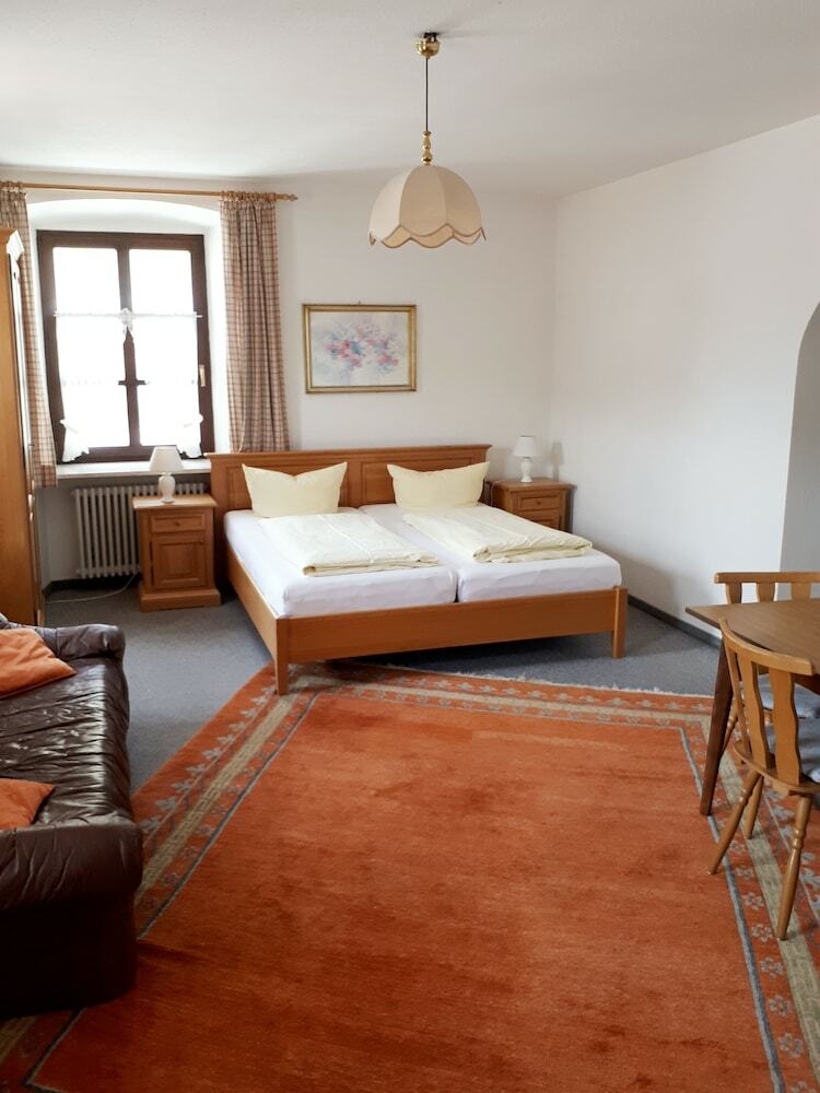 Hostal Gasthof Zum Rassen