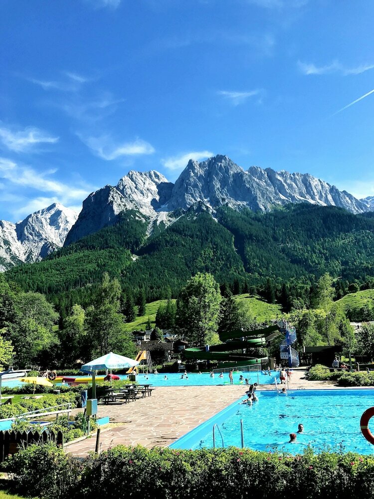 Hostal Gasthof Zum Rassen