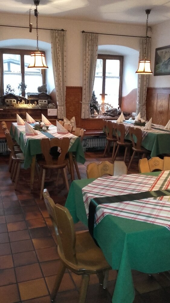 Hostal Gasthof Zum Rassen