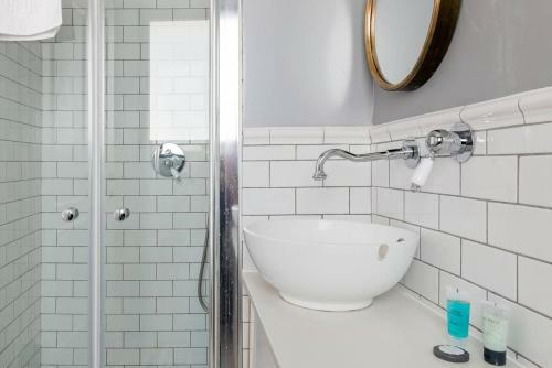 Apartamento Trust Inn -gordon Beach Deluxe Sea View