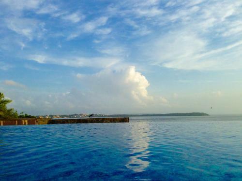 Dolphin Heights Ocean View Villa