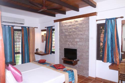 Hotel Kadambavanam Ethnic Village Resort