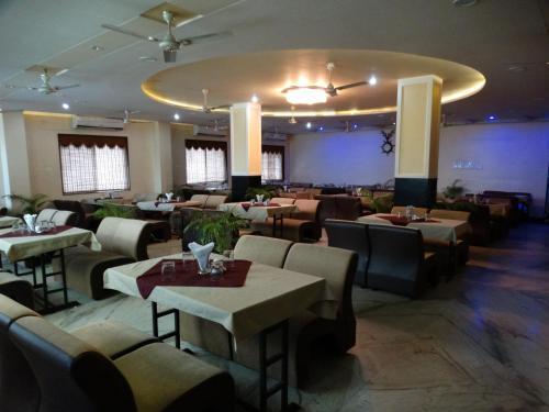 Hotel Manju Palace