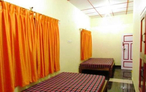 Non A/c Cottage Stay - Agalatti Riverretreat