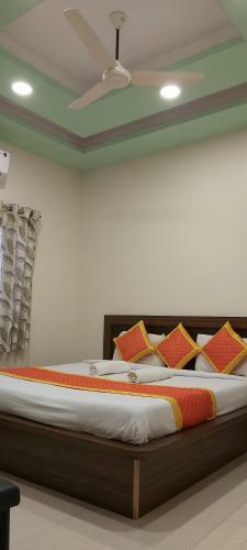 Hotel Radhika Inn
