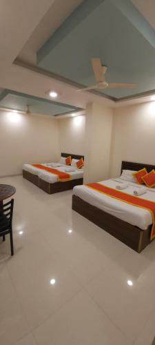 Hotel Radhika Inn