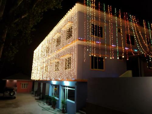 Hostal Golden Villa Inn