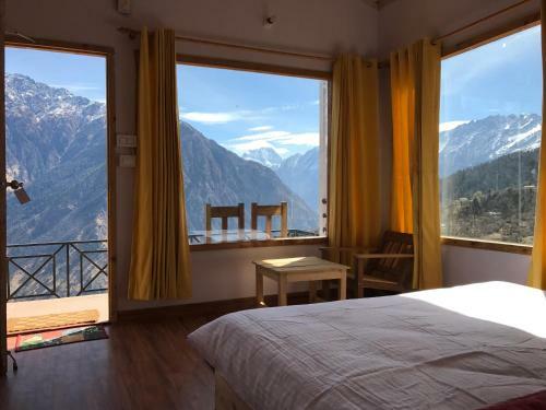 Hotel Mountain Rover