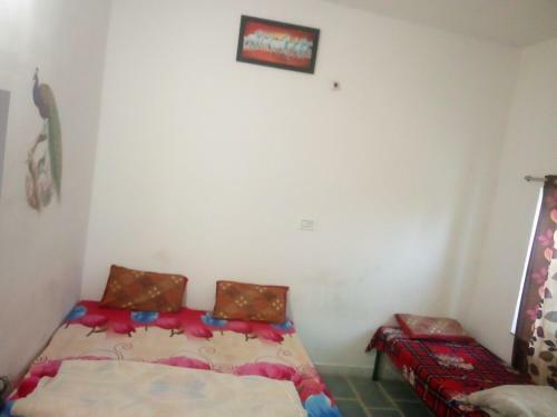 Albergue Yogi Raj Guest House