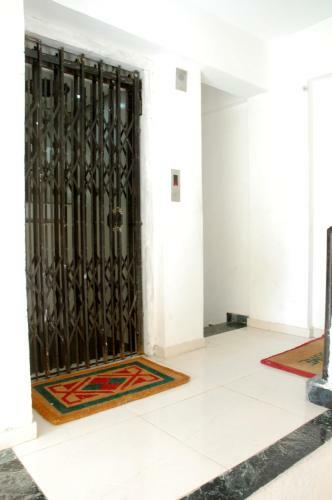 Bed & Breakfast 1 N 2 Bhk Service Apartment