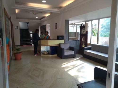 Hotel Kamat Executive Inn