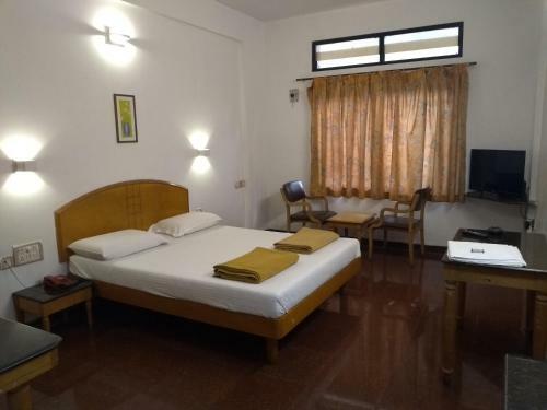 Hotel Kamat Executive Inn